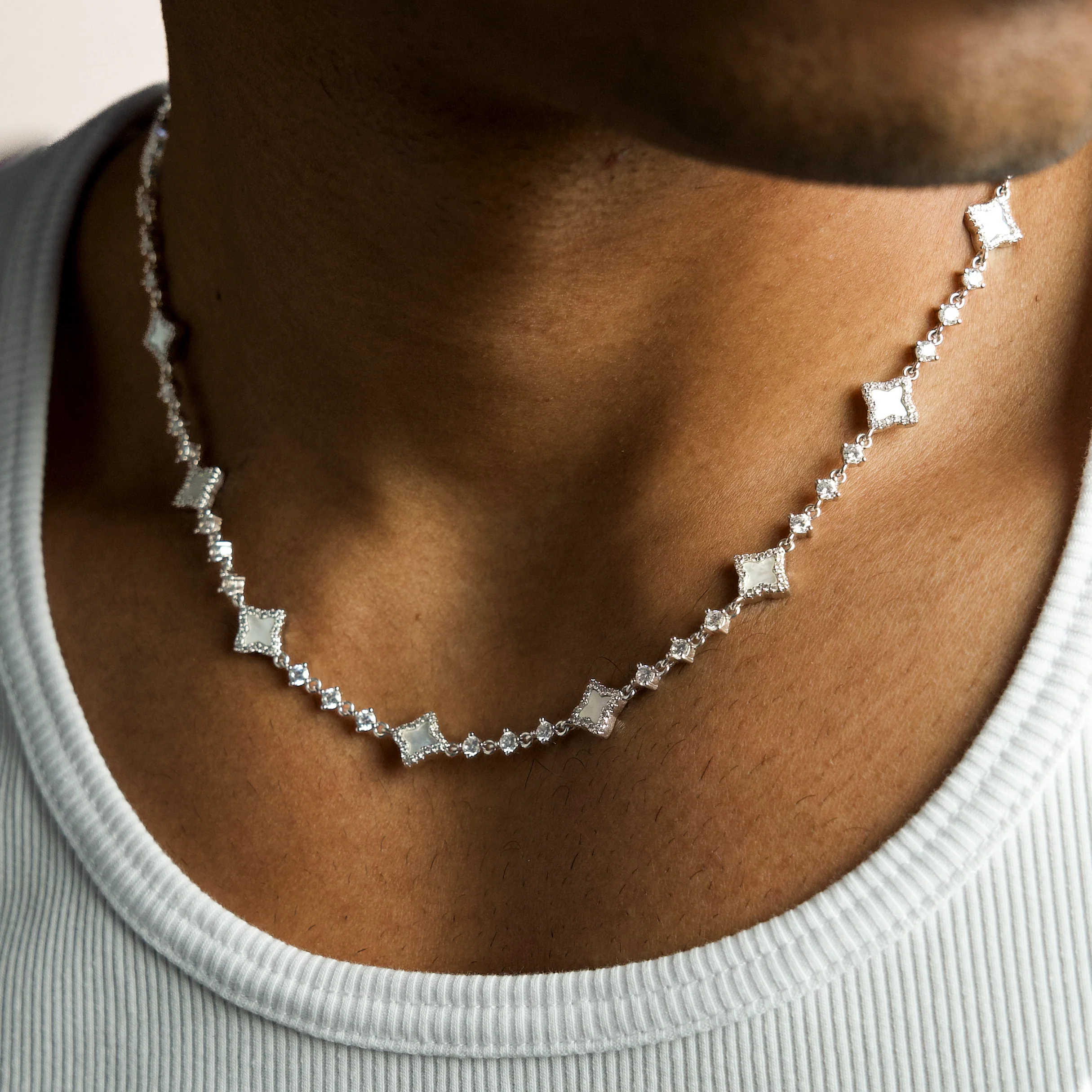 Chaîne Flower Tennis Argentée - Motif Blanc - Image 3