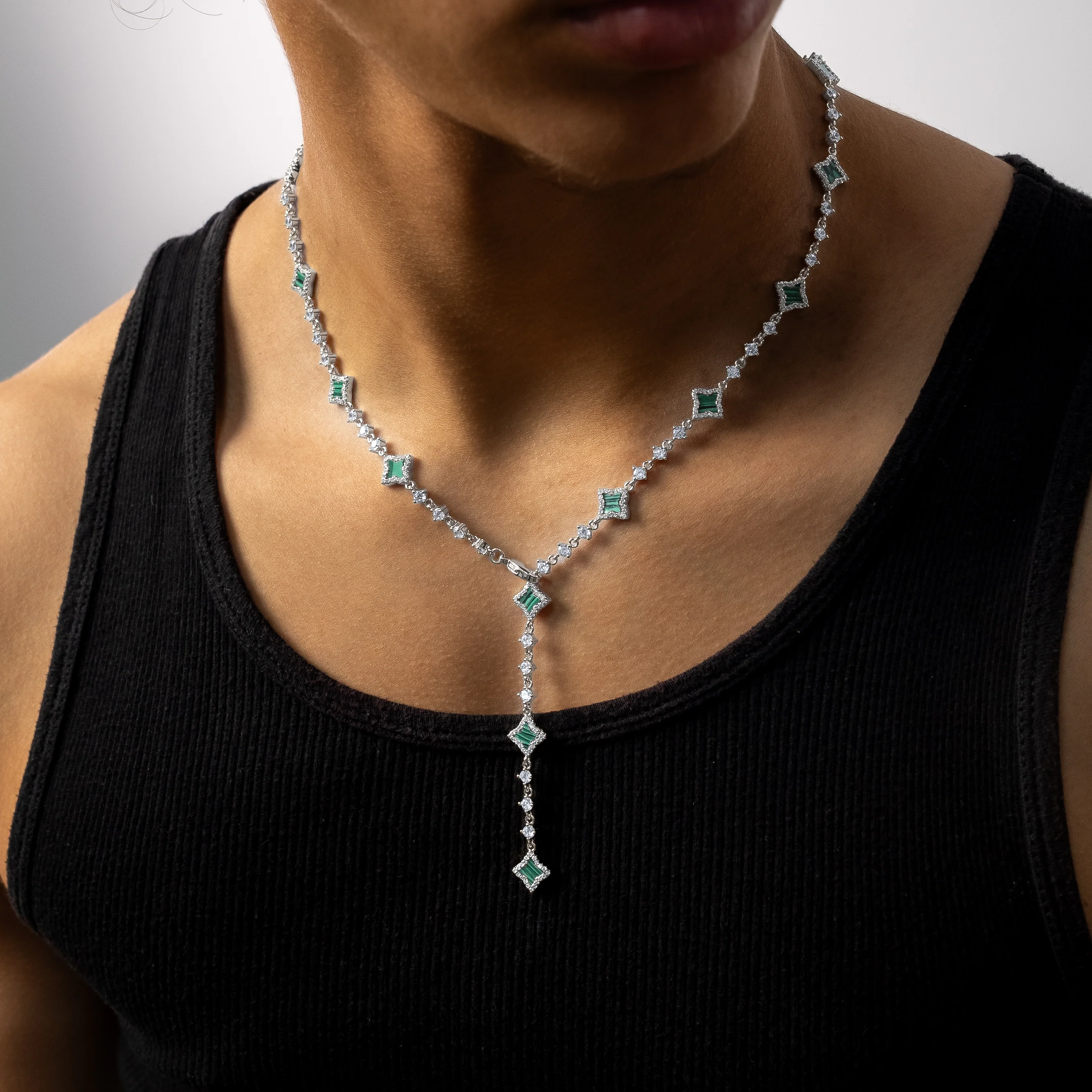 Lariat Flower Tennis Argenté - Motif Vert - Image 3